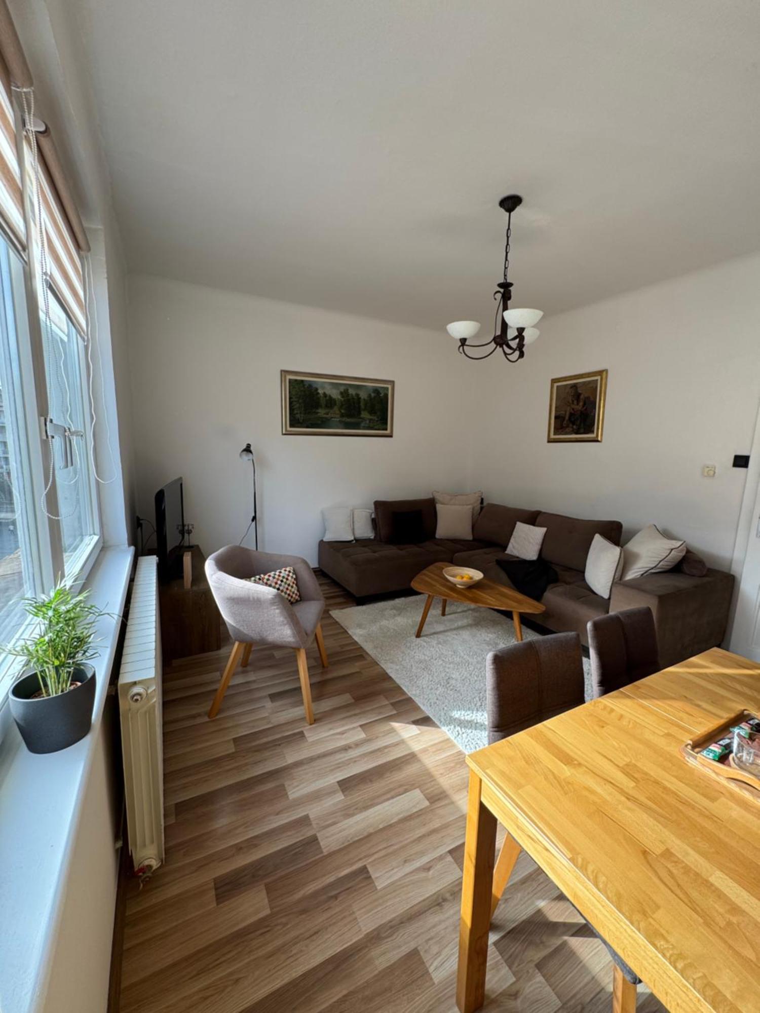 Apartment By Theatre Saraybosna Dış mekan fotoğraf