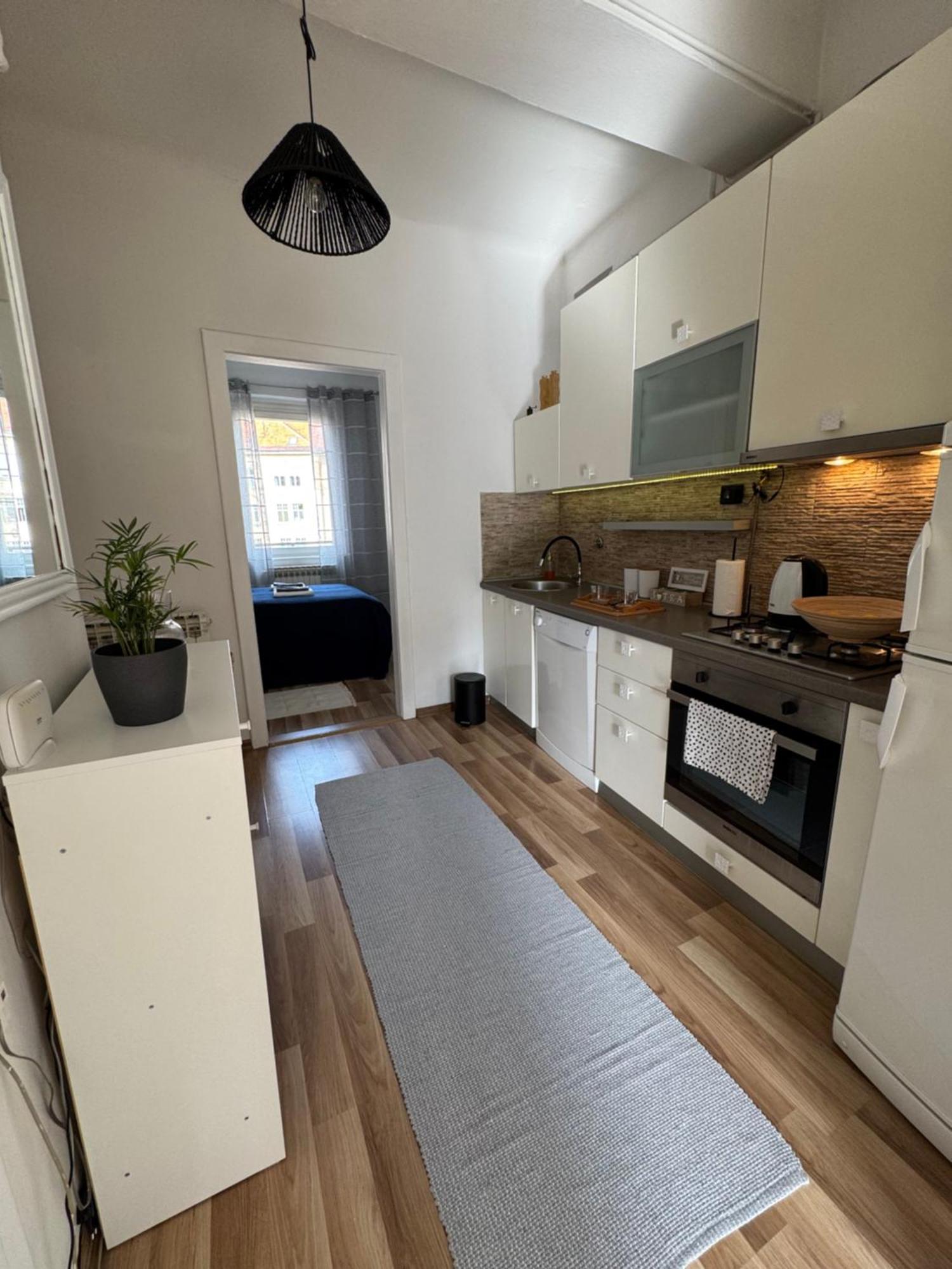 Apartment By Theatre Saraybosna Dış mekan fotoğraf